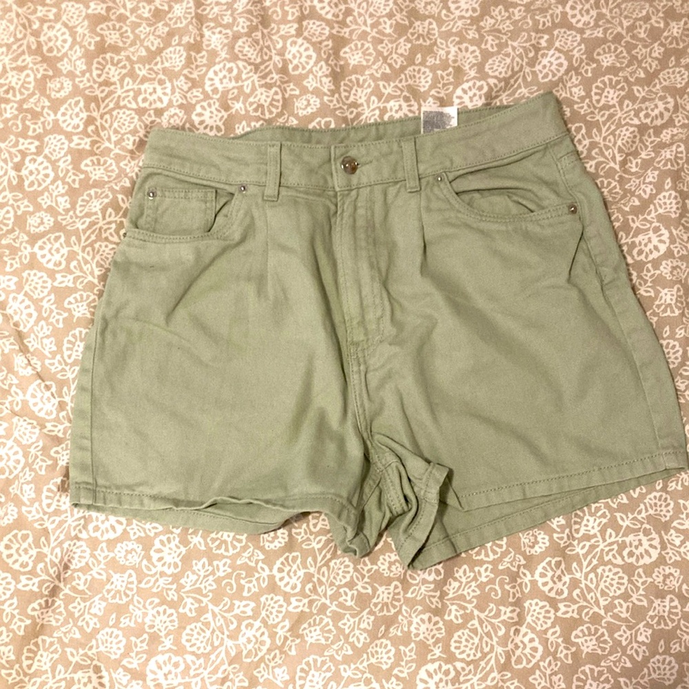 H&M pastel green shorts.